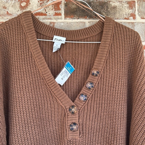 Rue 21+ Camel Color Ribbed Knit V-Neck Button Sweater - Picture 6 of 9